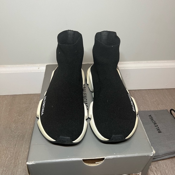 Authentic Balenciaga Speed Stretch-Knit High-Top Sneaker - Size US 7 / EU 37 - Picture 4 of 4